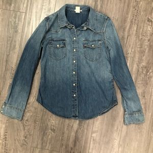 Levi’s Button Down Jean Flannel